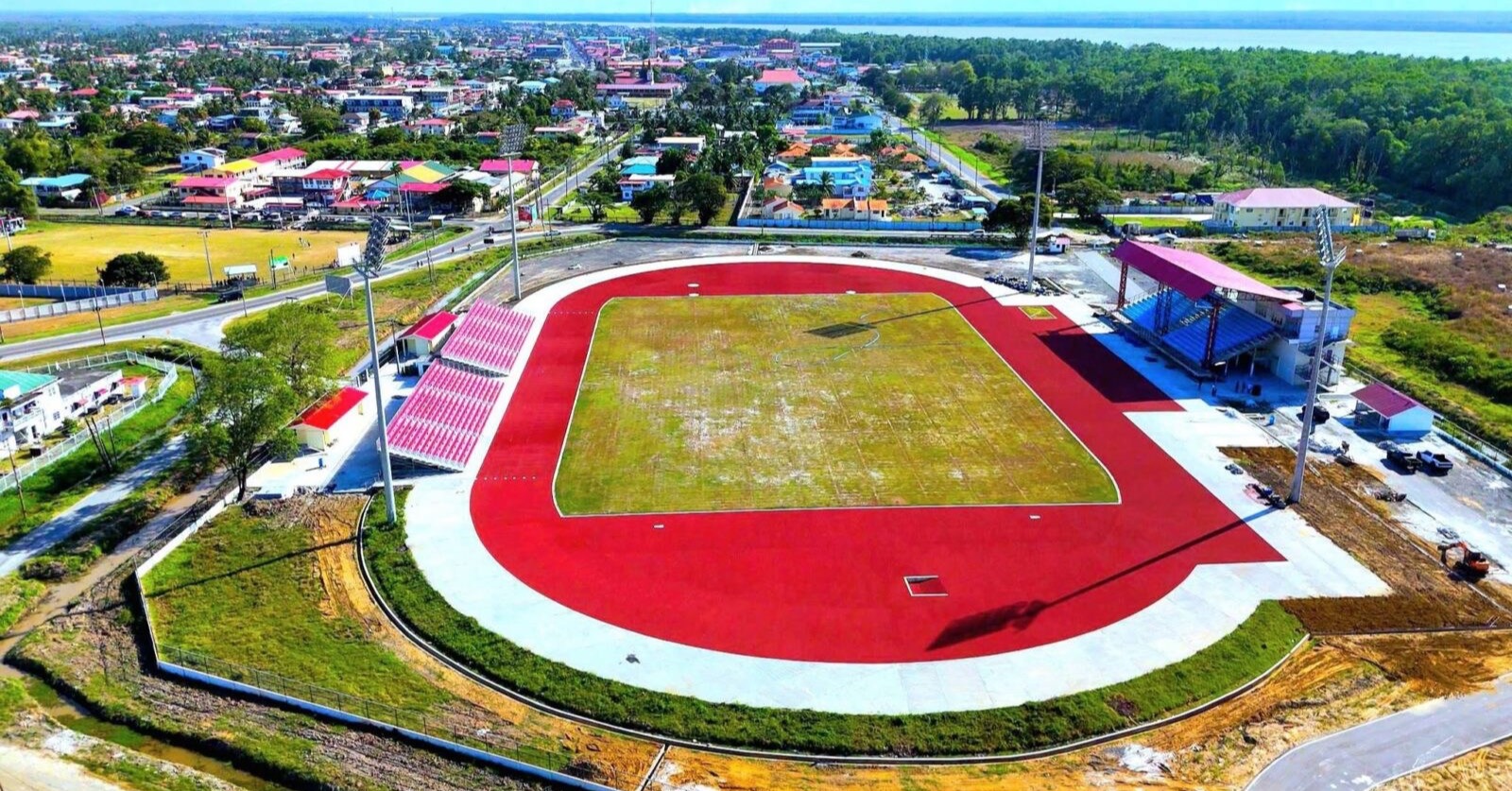 New Amsterdam synthetic track nears commissioning