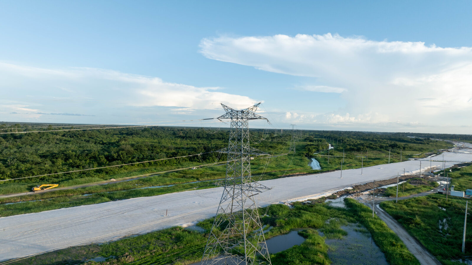 New East Coast power line planned before railway embankment road expansion